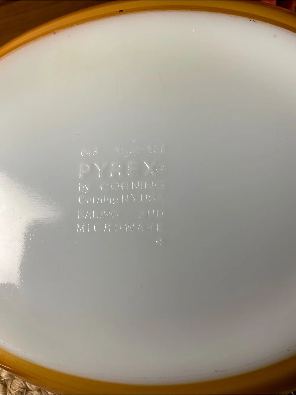 Vintage Pyrex Old Orchard 1.5&2.5 Qt Casserole Set with original lids